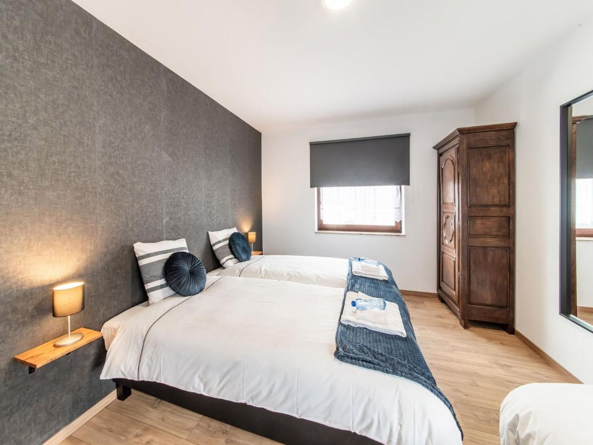 Beautiful Apartment For 7 Adults In マルメディ エクステリア 写真