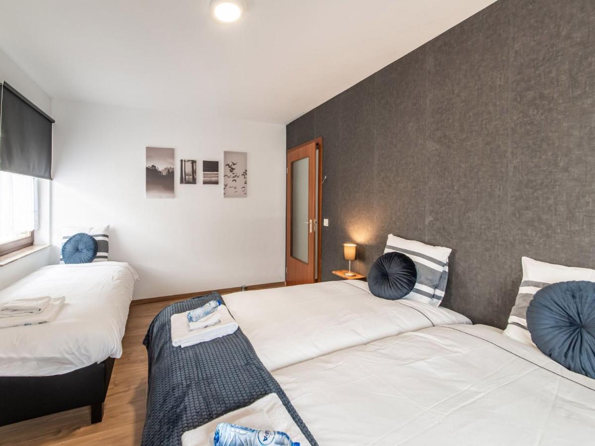 Beautiful Apartment For 7 Adults In マルメディ エクステリア 写真